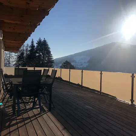 Schwab In & Out Apartment